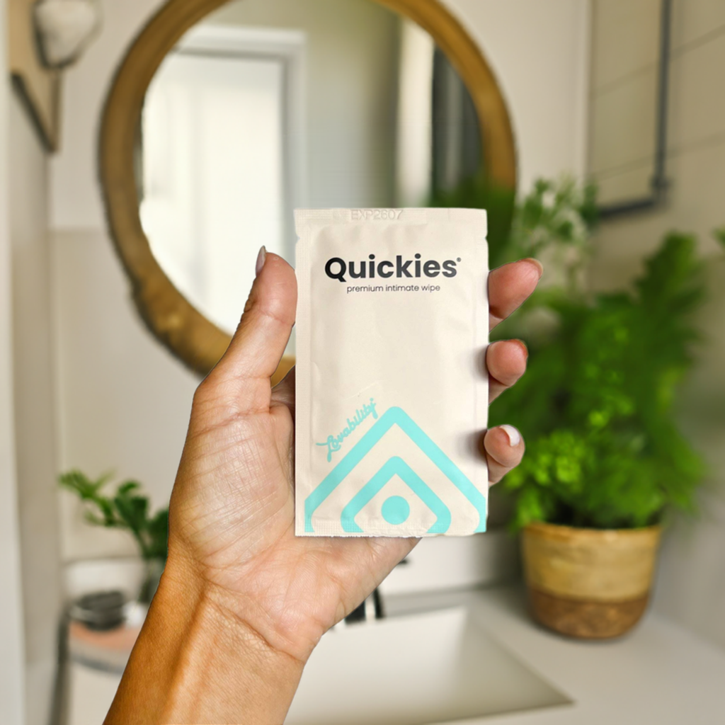 Lovability Quickies Intimate Wipes - Thumbnail 3