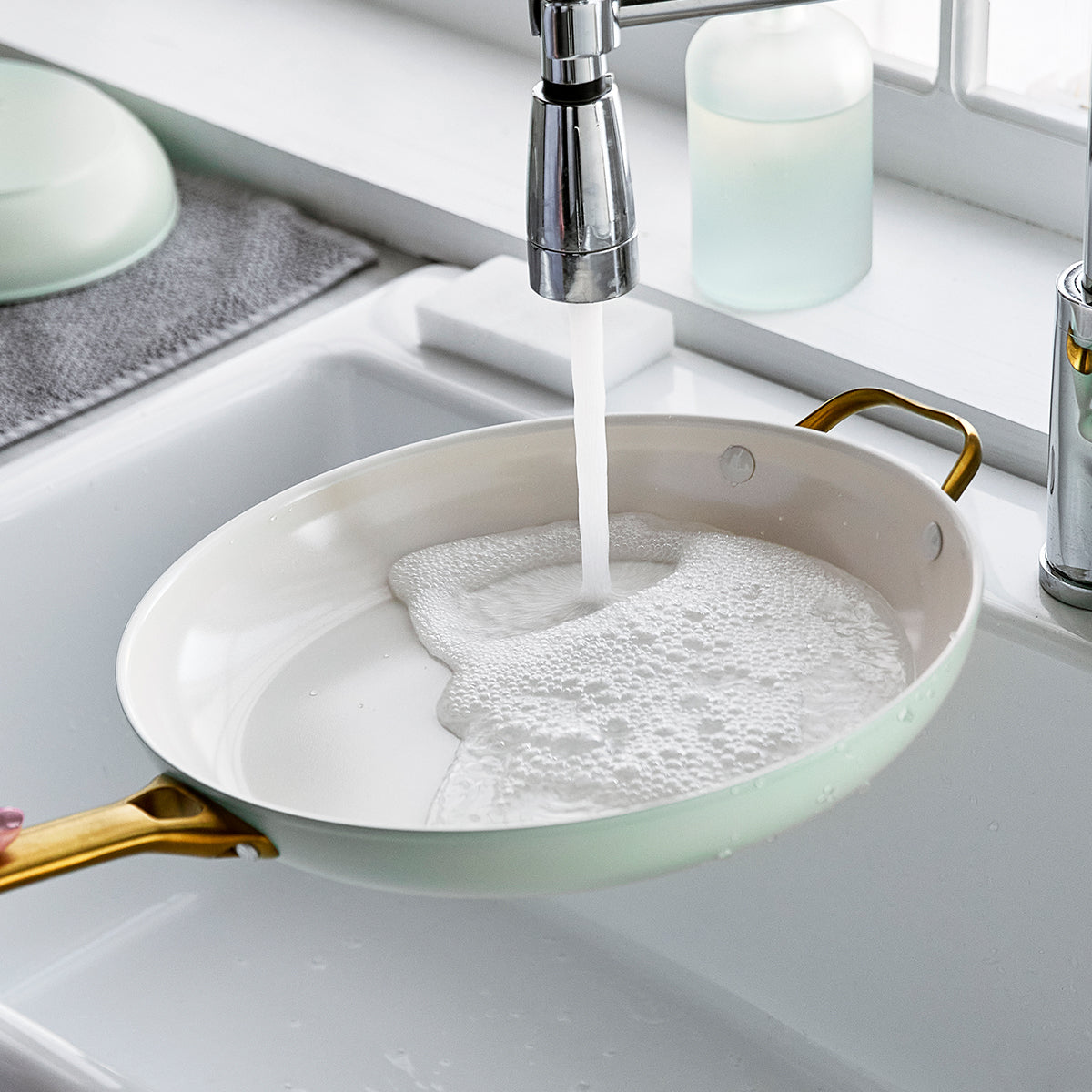 GreenPan Reserve Ceramic Nonstick Fry Pan - Thumbnail 4