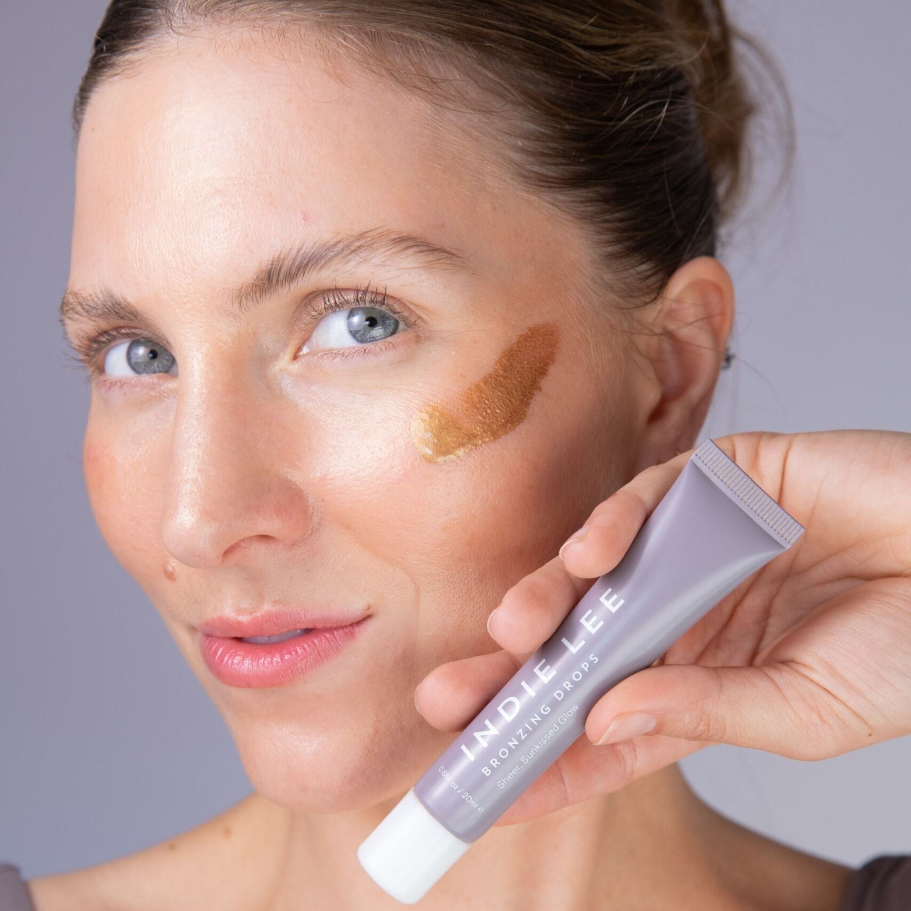Indie Lee Bronzing Drops - Thumbnail 4