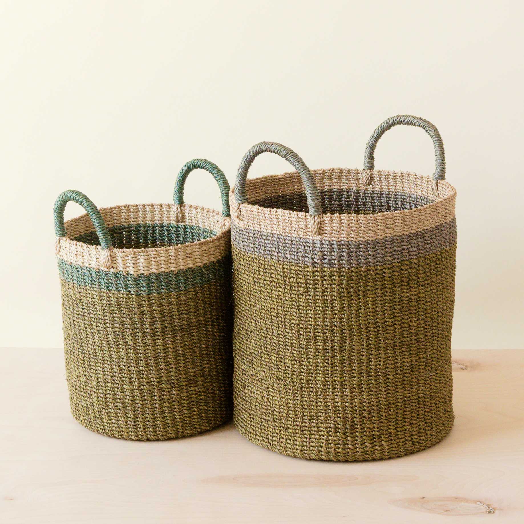LIKHA Abaca Cylinder Basket with Handles, Set of 2 - Thumbnail 5