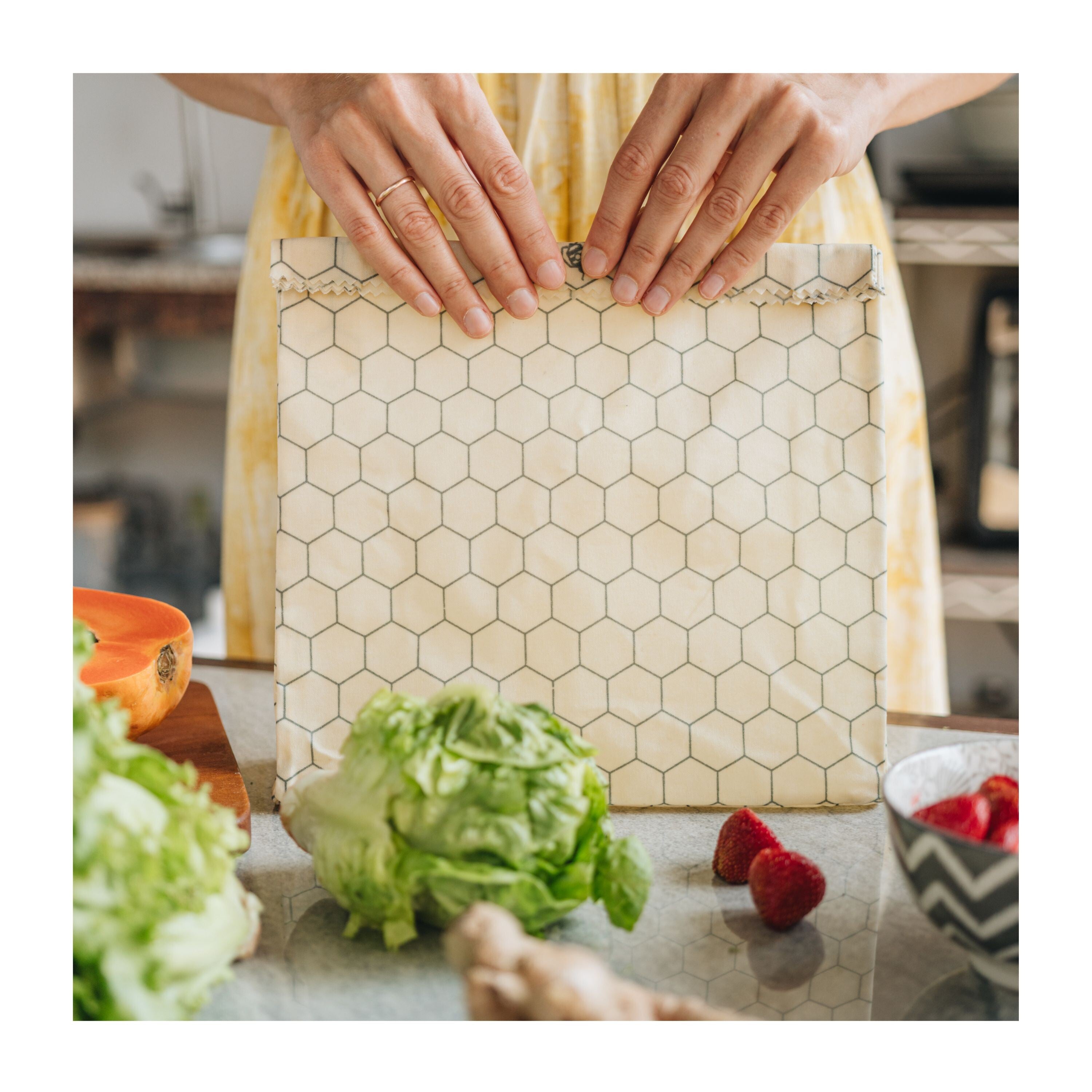 SuperBee Waxed Food Bag - Thumbnail 4