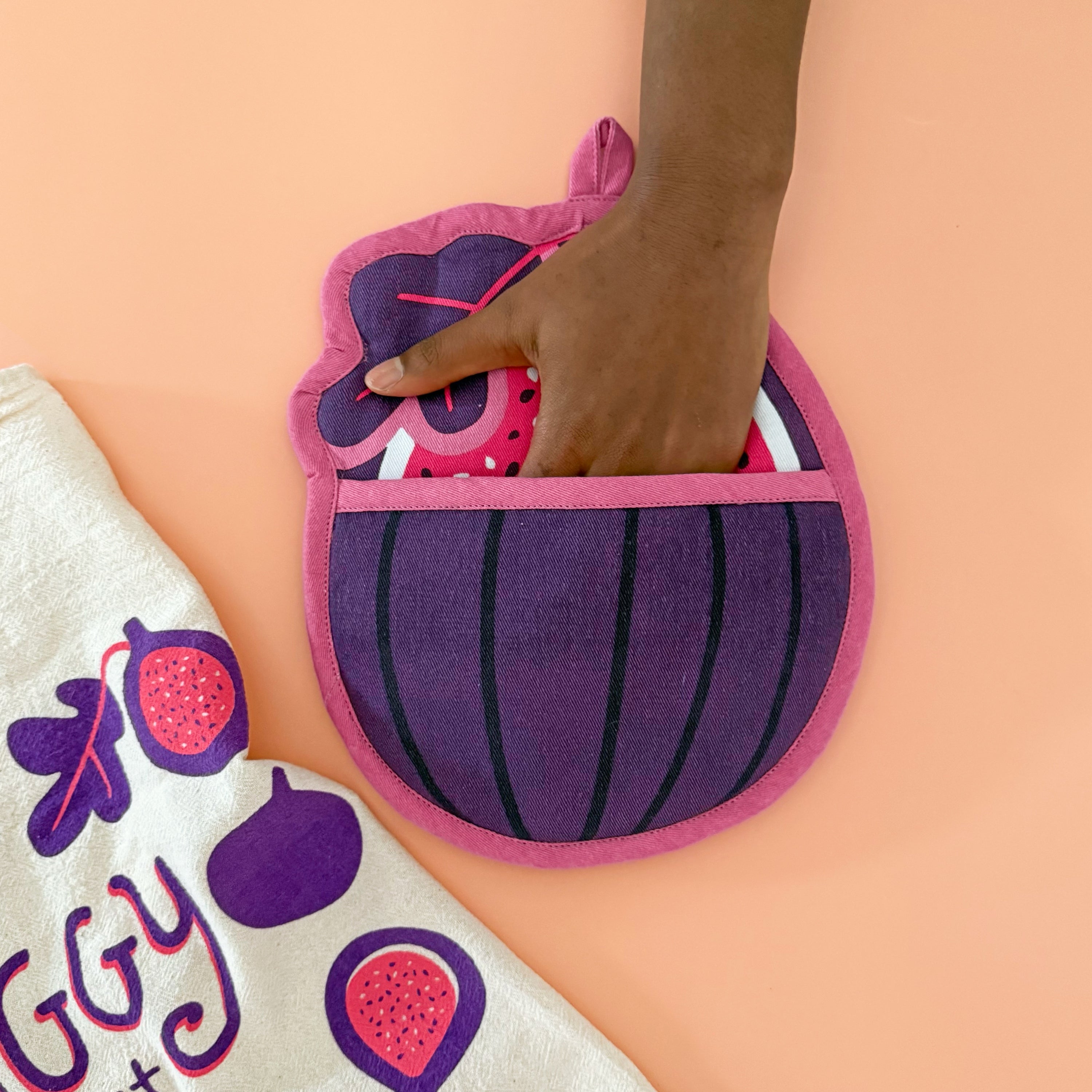 The Neighborgoods Pot Holder - Fig - Thumbnail 2