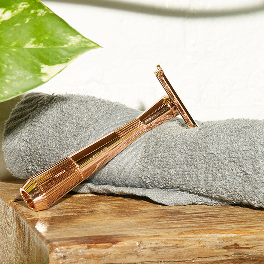 Leaf Shave The Twig Thorn - Thumbnail 3